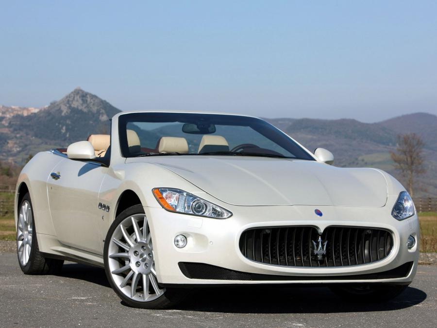  Maserati GranCabrio 2010 года  (фото 15 из 101)
